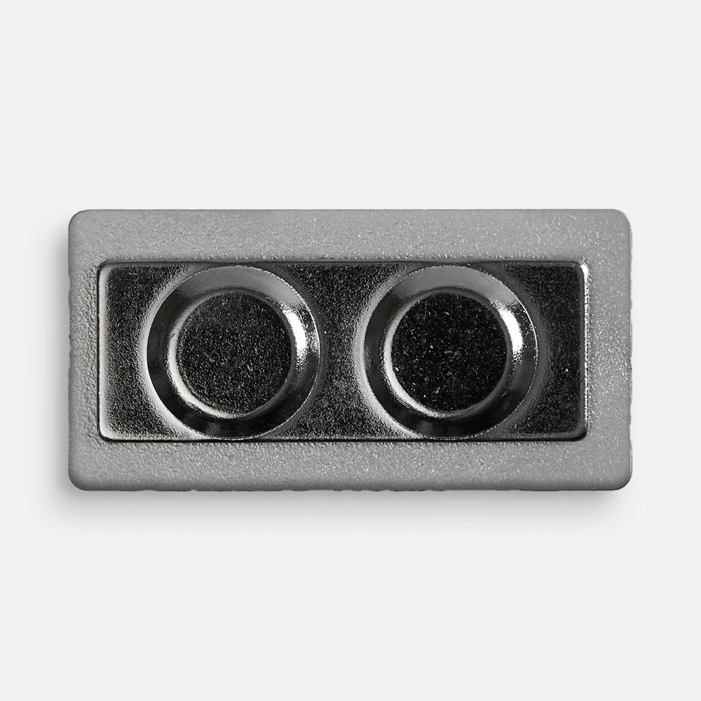 Значок Magnet Matto, серебристый глянцевый в Санкт-Петербурге